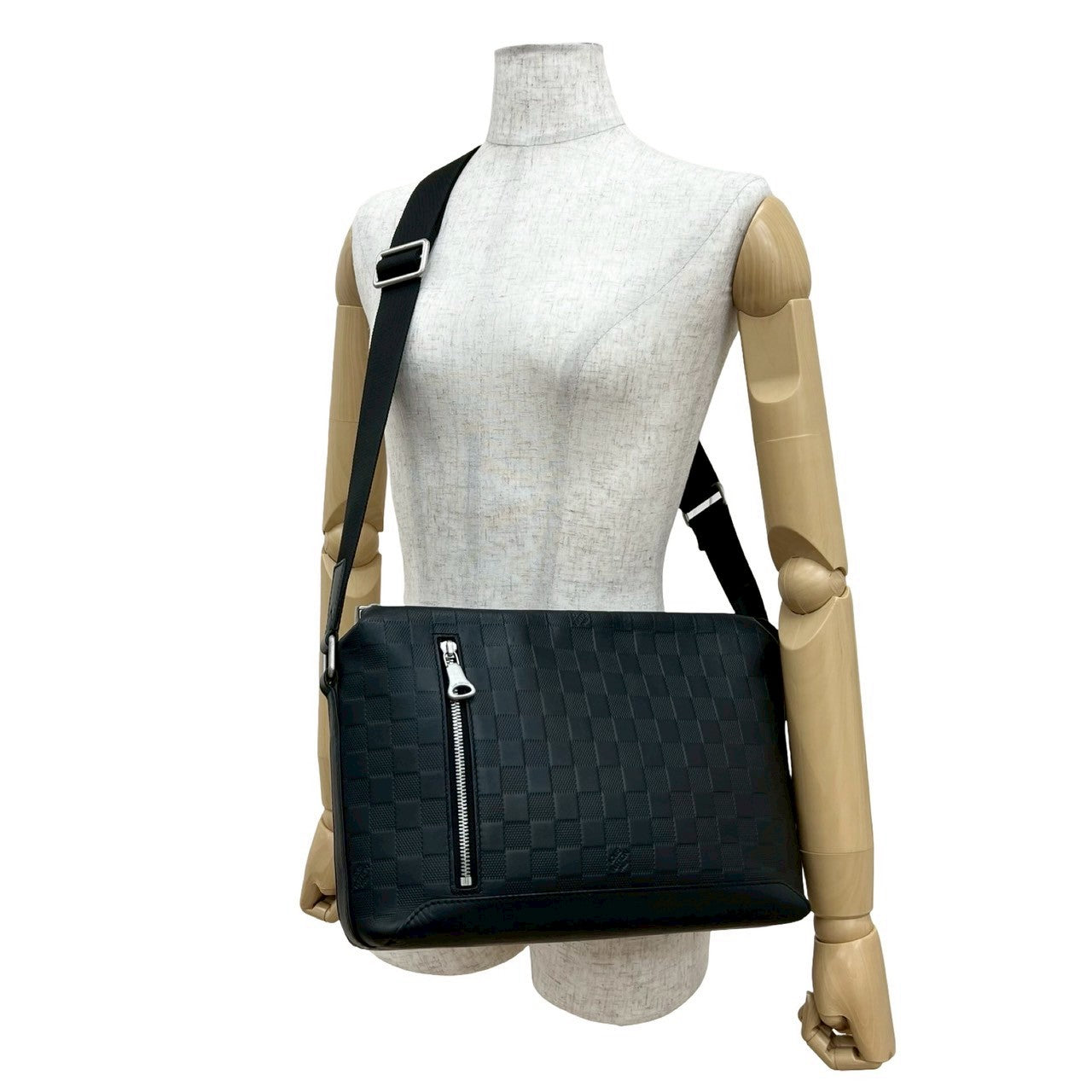 LOUIS VUITTON　付属品付き　ディスカバリー　メッセンジャーPM LOUIS VUITTON ルイヴィトン ディスカバリー メッセンジャー PM