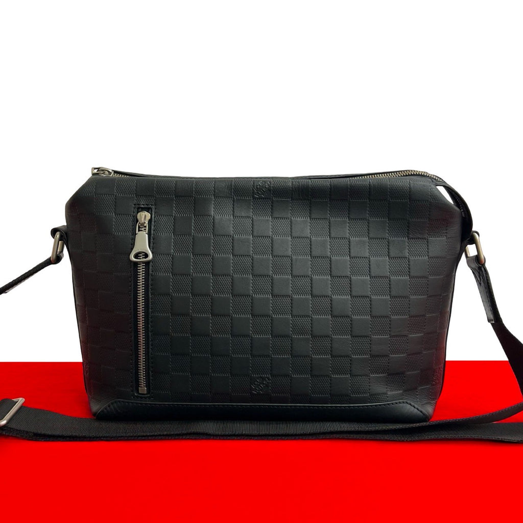 LOUIS VUITTON ルイヴィトン ディスカバリー メッセンジャー PM