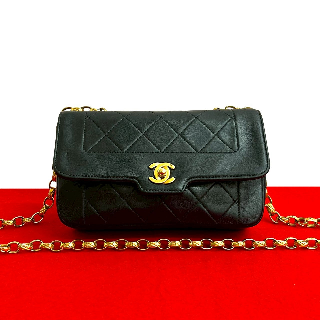CHANEL Vintage – Trip
