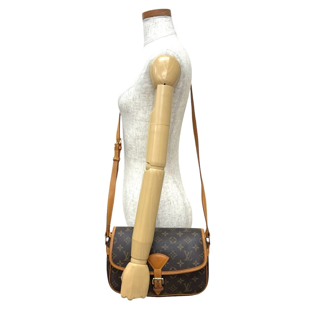 LOUIS VUITTON ルイヴィトン ソローニュ ショルダーバッグ – Trip