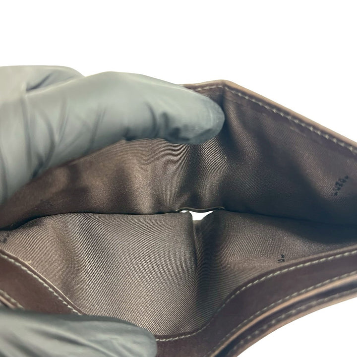 二つ折り財布 フェンディ