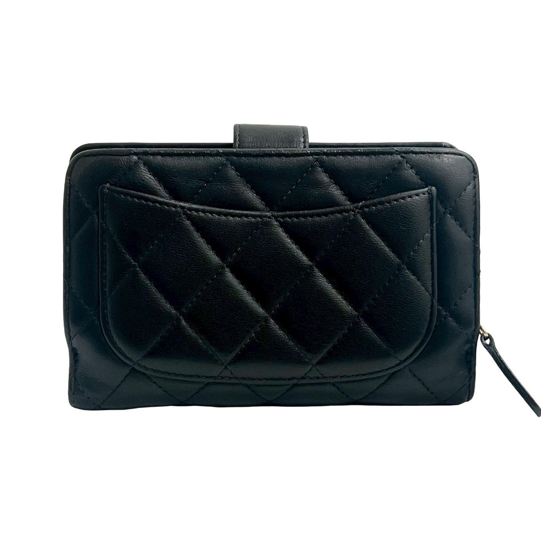 二つ折り財布 シャネル