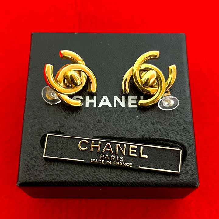 イヤリング シャネル