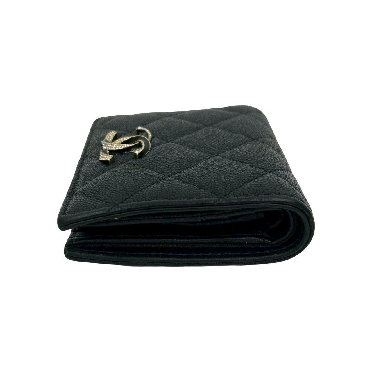 CHANEL シャネル 二つ折り財布 – Trip