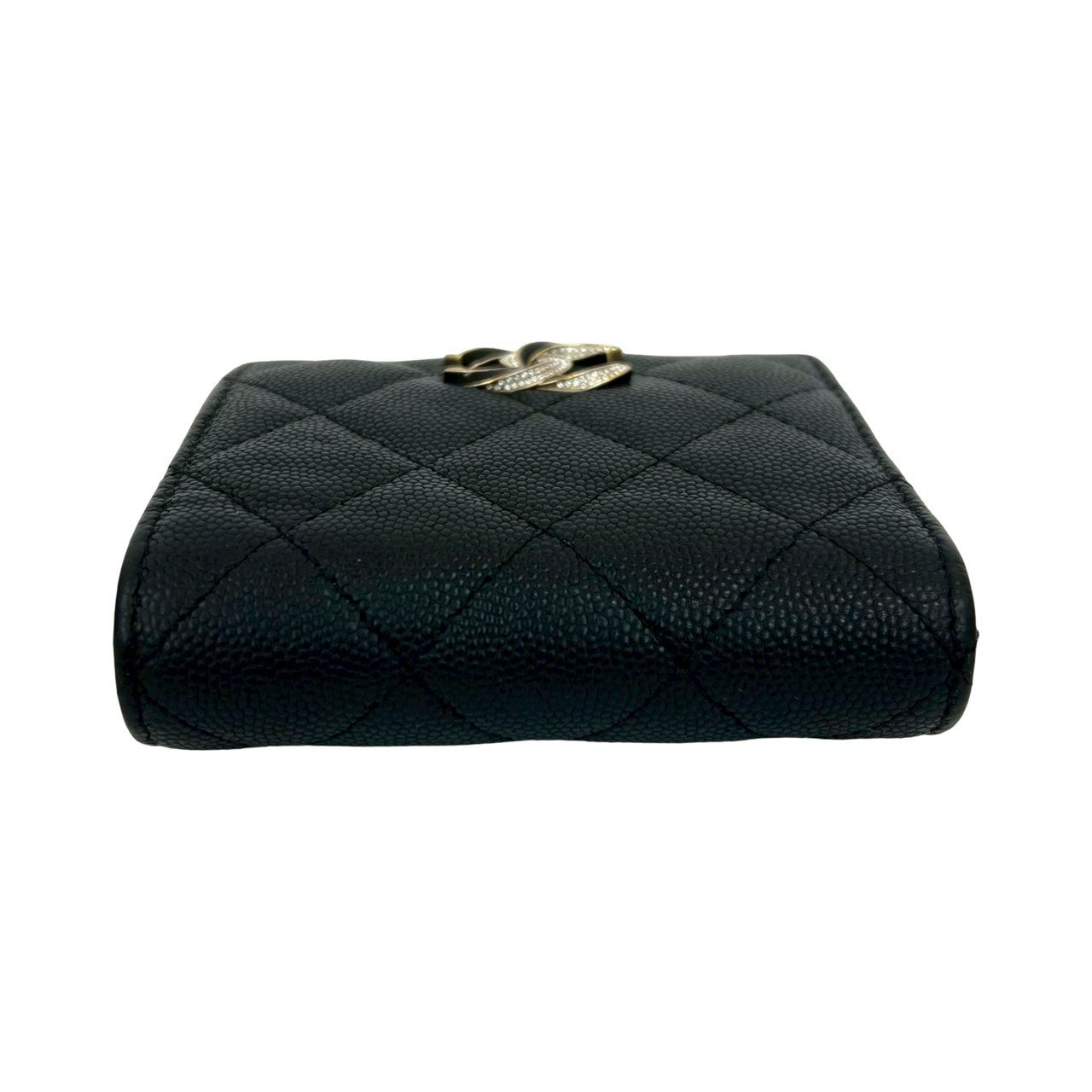 CHANEL シャネル 二つ折り財布 – Trip