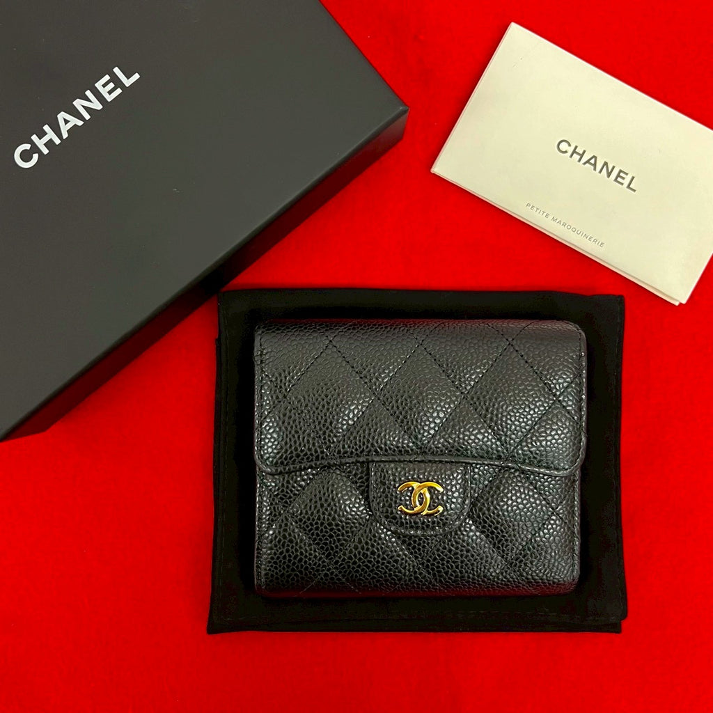 新品未使用 CHANEL 三つ折り財布 ノベルティ VIP 非売品 CHANEL シャネル 三つ折り財布 – Trip