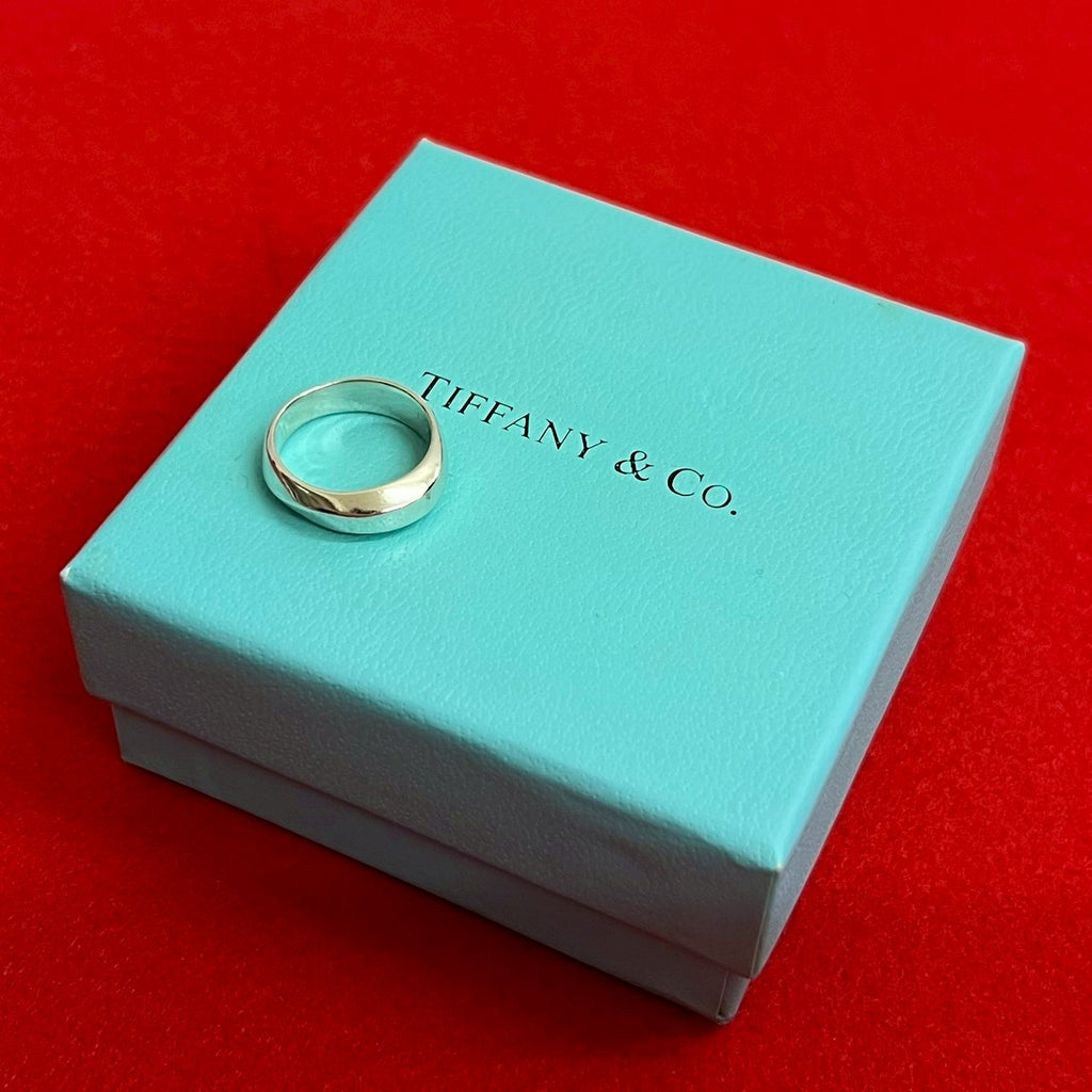 Tiffany & Co. ナイフエッジリング ポーチ付き19号 TIFFANY&Co