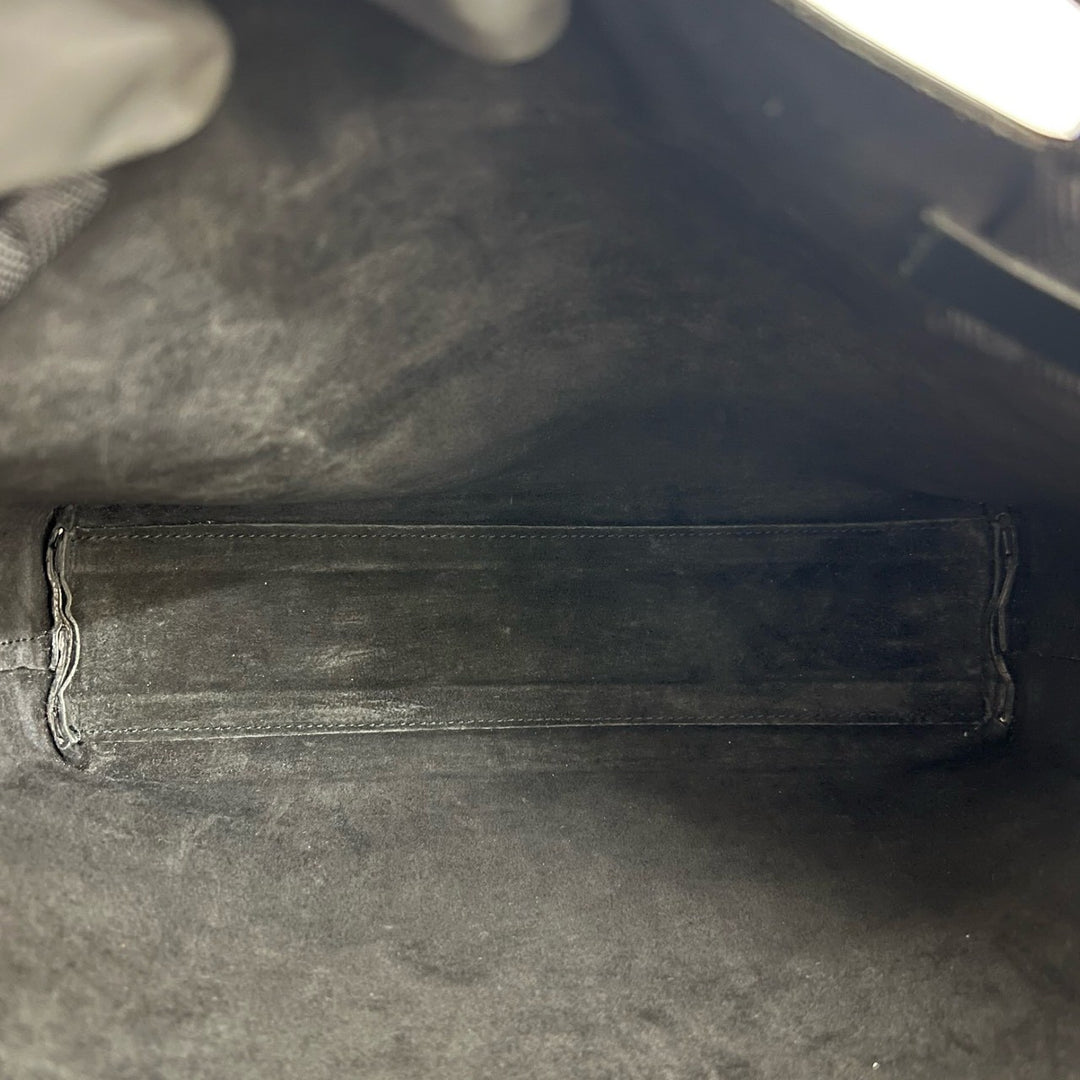 handbag prada