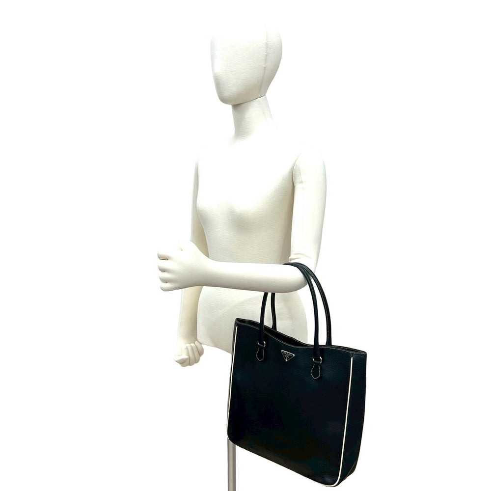 handbag prada