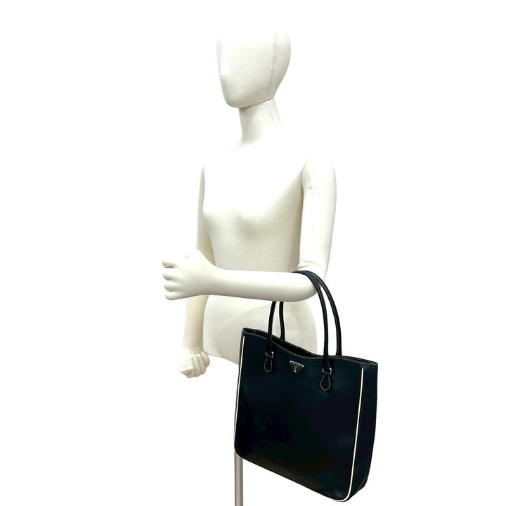 handbag prada
