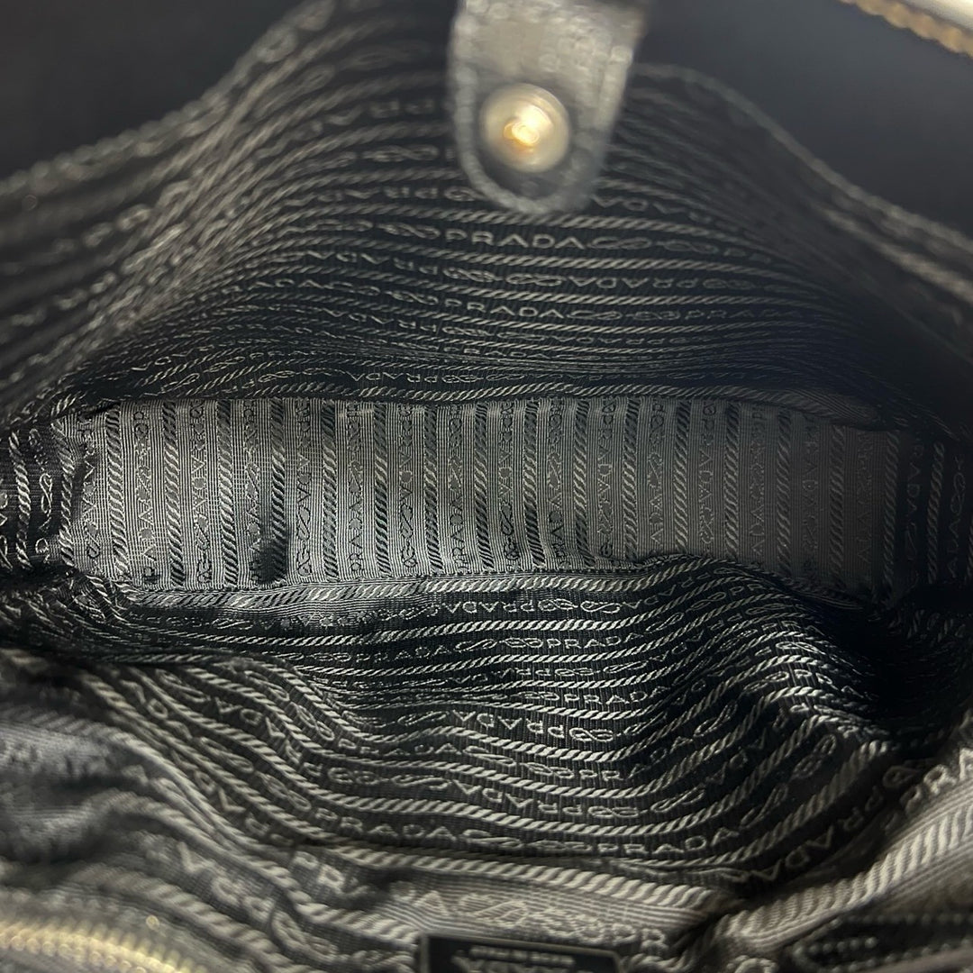 handbag prada