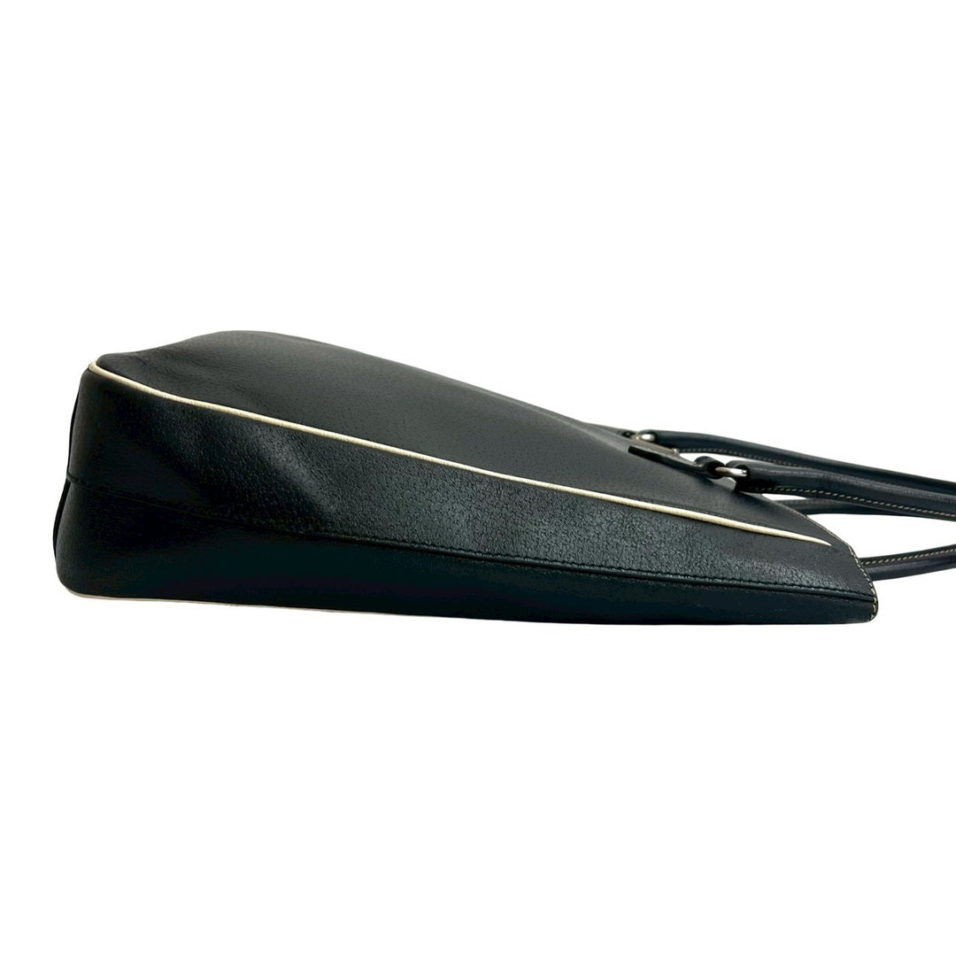 handbag prada