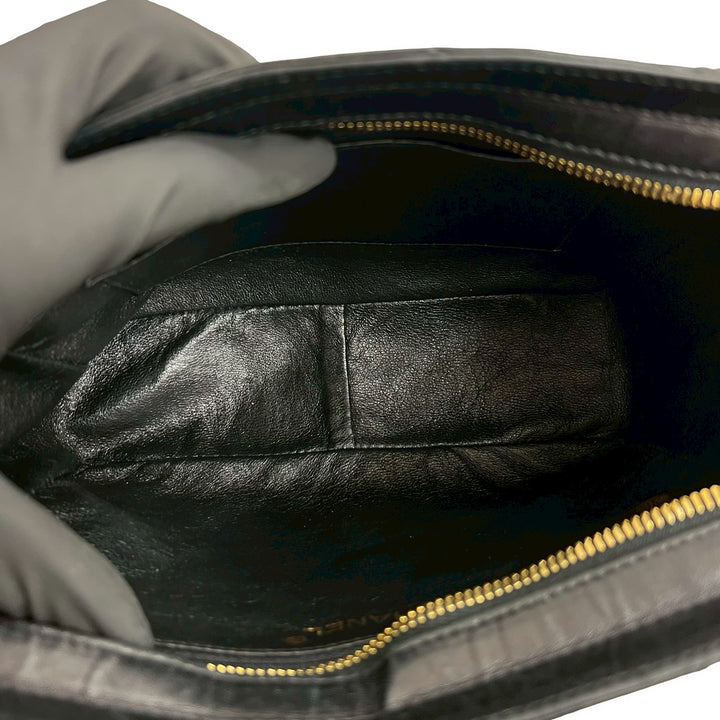 ショルダーバッグ シャネル