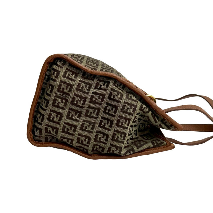 ハンドバッグ フェンディ