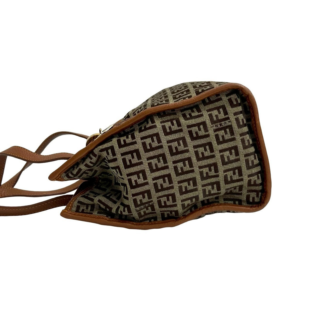 ハンドバッグ フェンディ