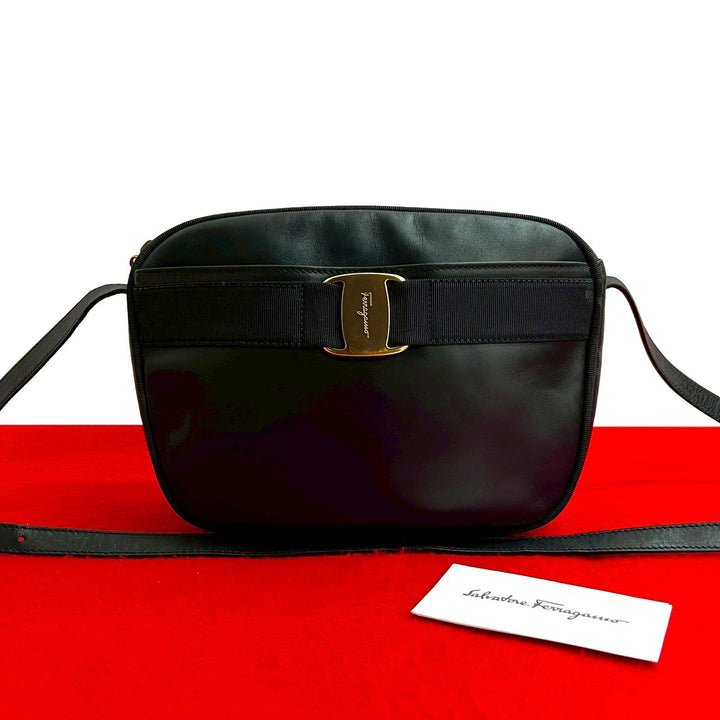 ショルダーバッグ サルヴァトーレフェラガモ
