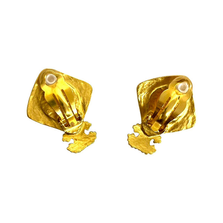 earrings chanel
