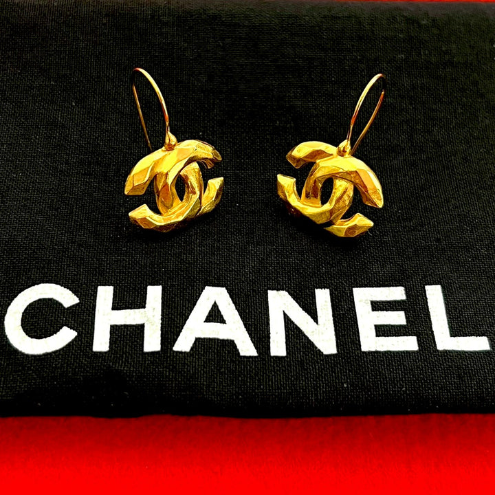 earrings chanel