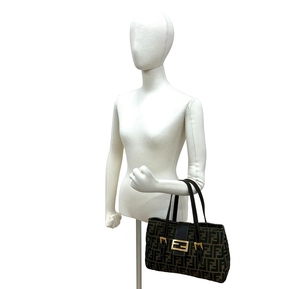 ハンドバッグ フェンディ