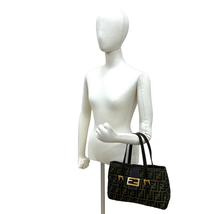 ハンドバッグ フェンディ