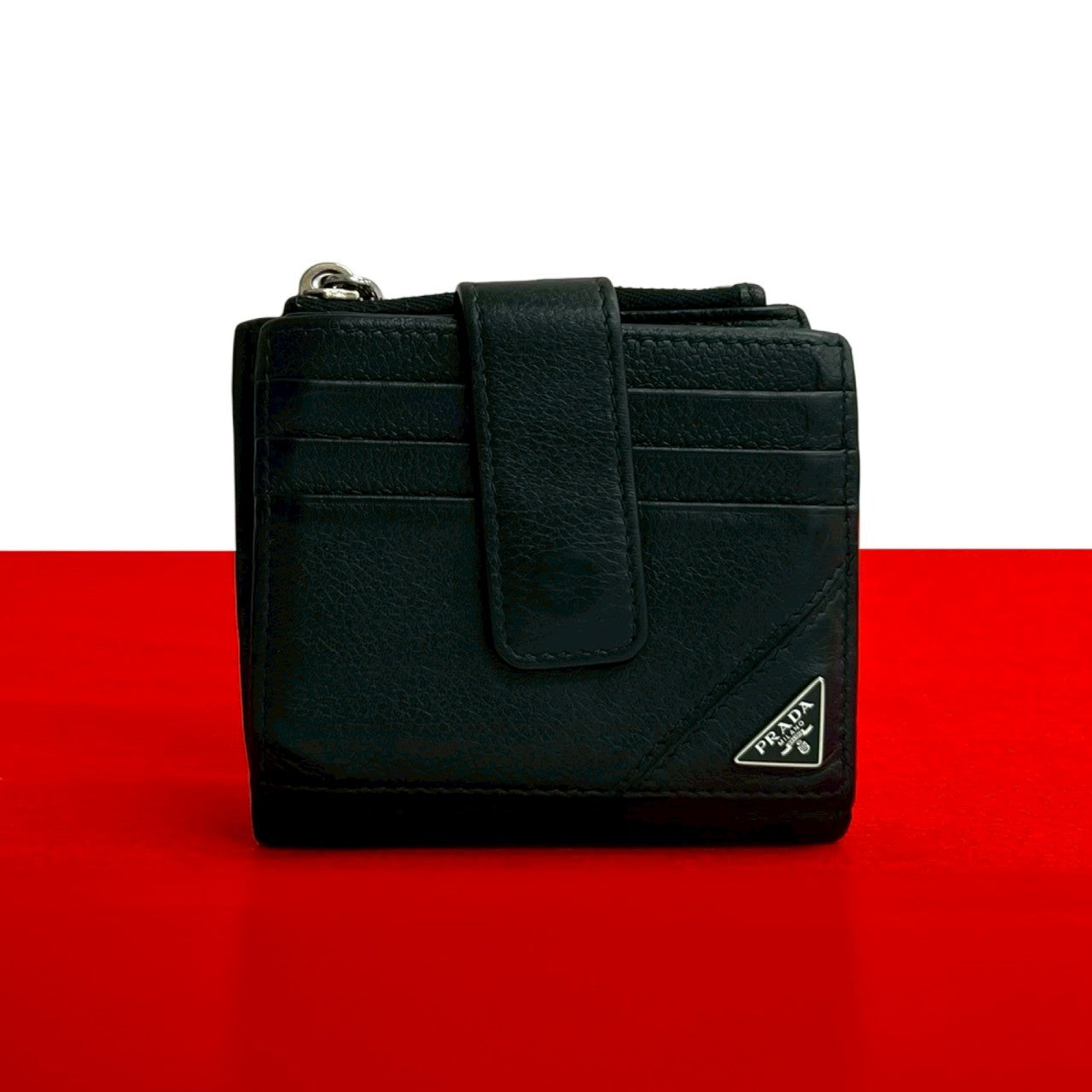 PRADA プラダ 二つ折り財布 – Trip