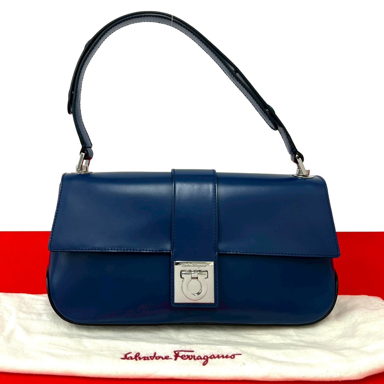 Salvatore Ferragamo サルヴァトーレフェラガモ 二つ折り財布