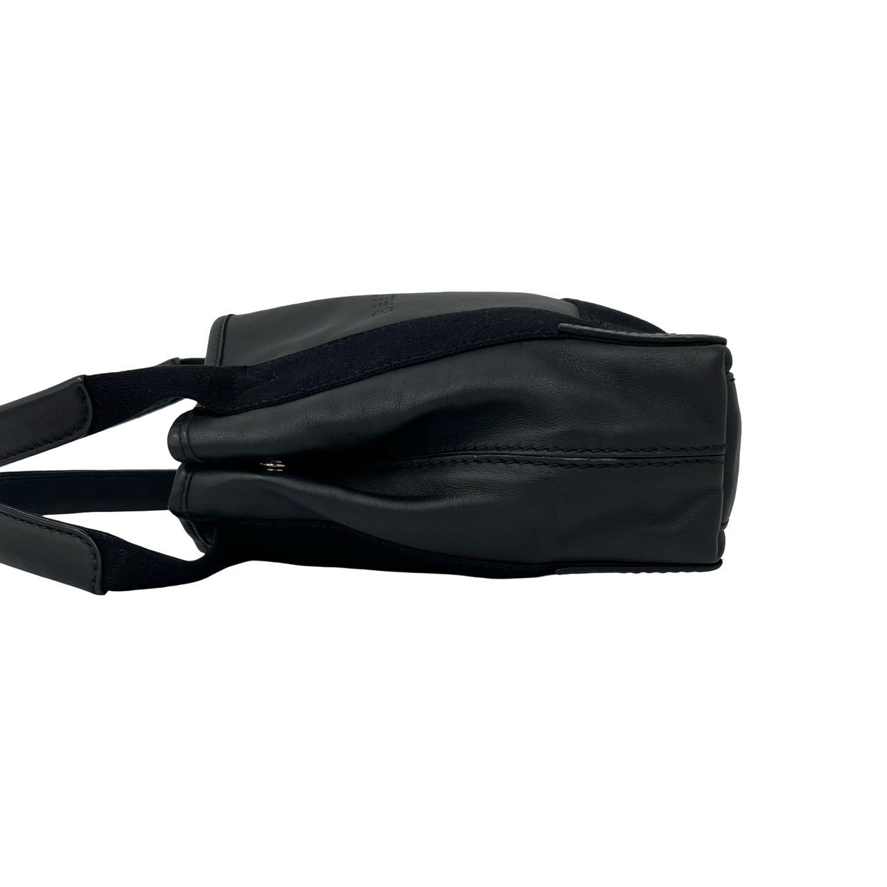 BALENCIAGA バレンシアガ ネイビーカバス XS ショルダーバッグ – Trip