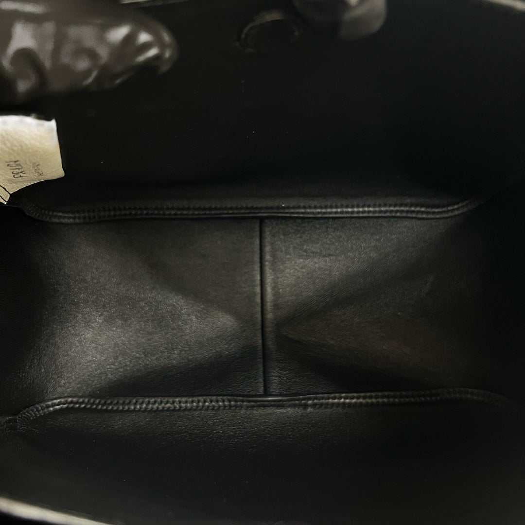 handbag prada