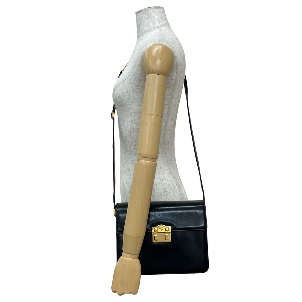 shoulder bag gucci