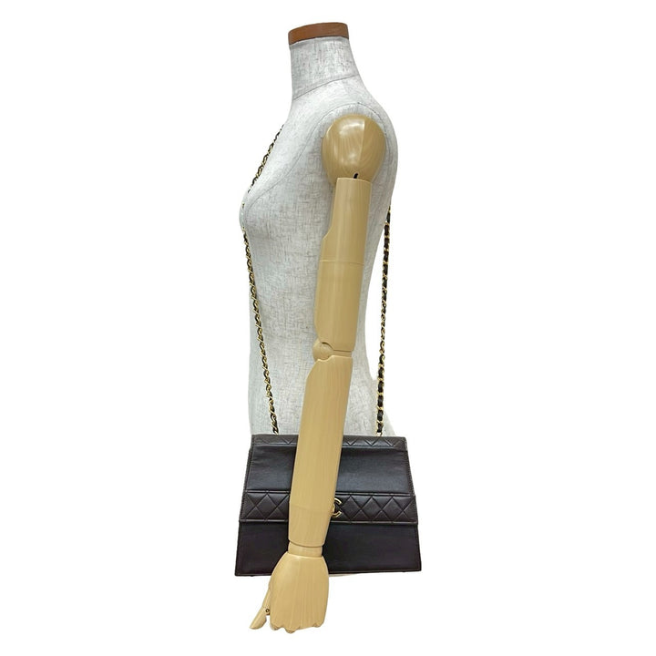 ショルダーバッグ シャネル