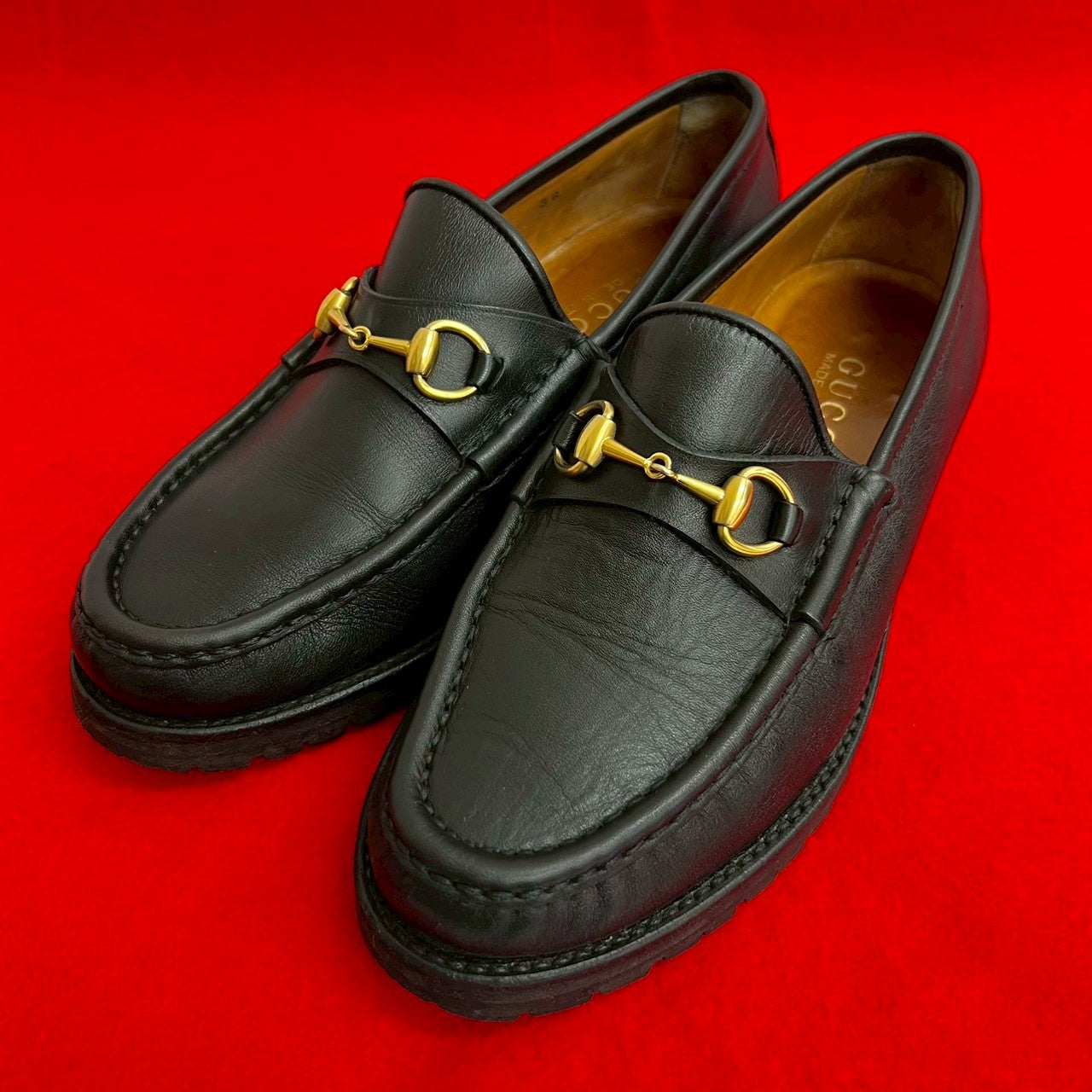 GUCCI グッチ ローファー – Trip