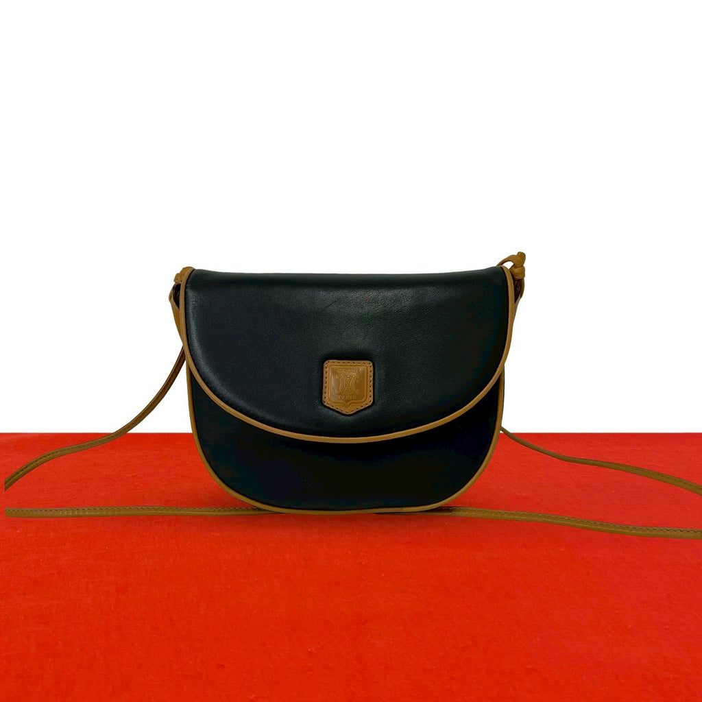 セリーヌ　ショルダーバッグ　廃盤品 CELINE セリーヌ (Vintage) ショルダーバッグ – Trip