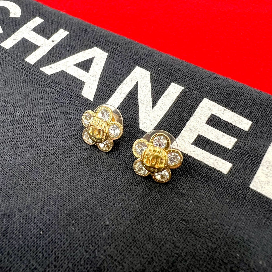 ピアス シャネル