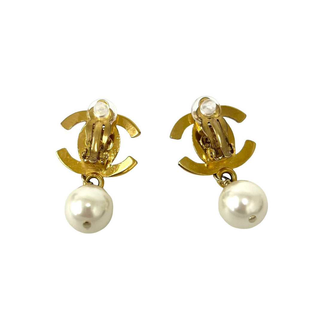 earrings chanel