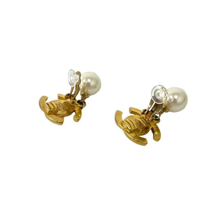 earrings chanel