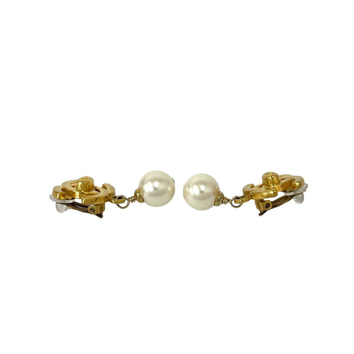 earrings chanel