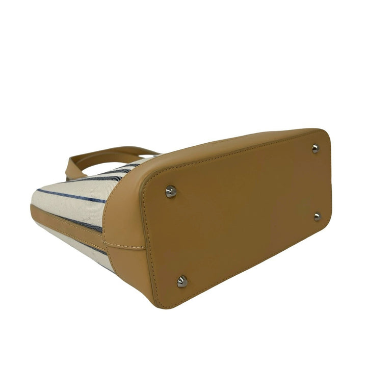 handbag burberry