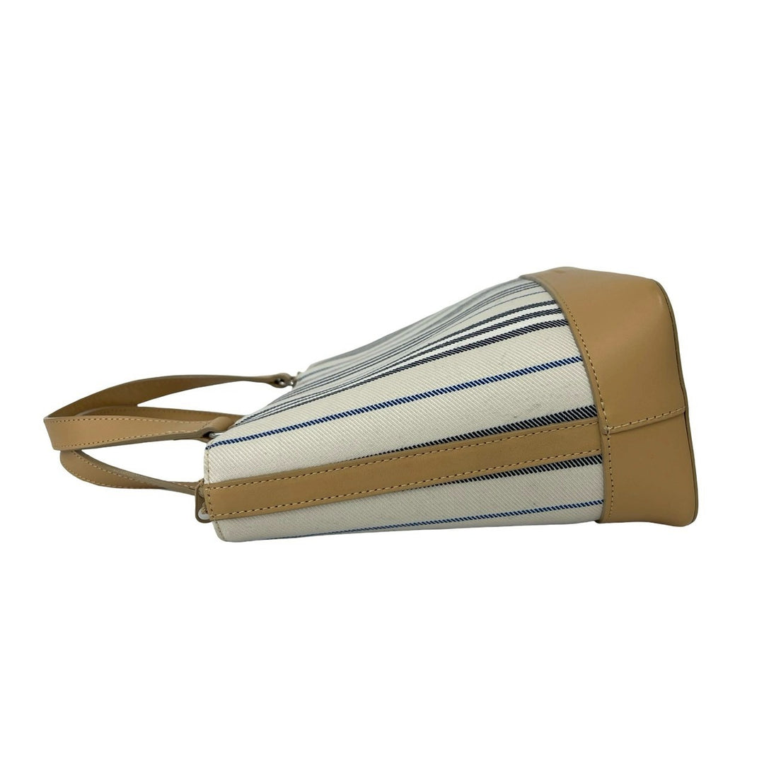 handbag burberry