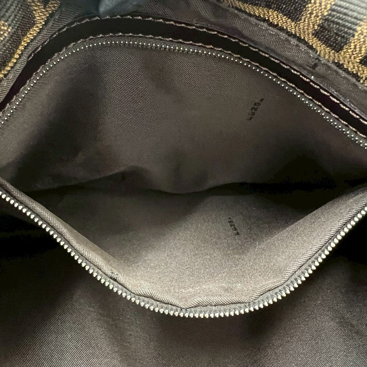 FENDI フェンディ (Vintage) ショルダーバッグ – Trip