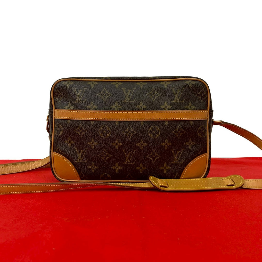 Shoulder bag Louis Vuitton Trocadero 28