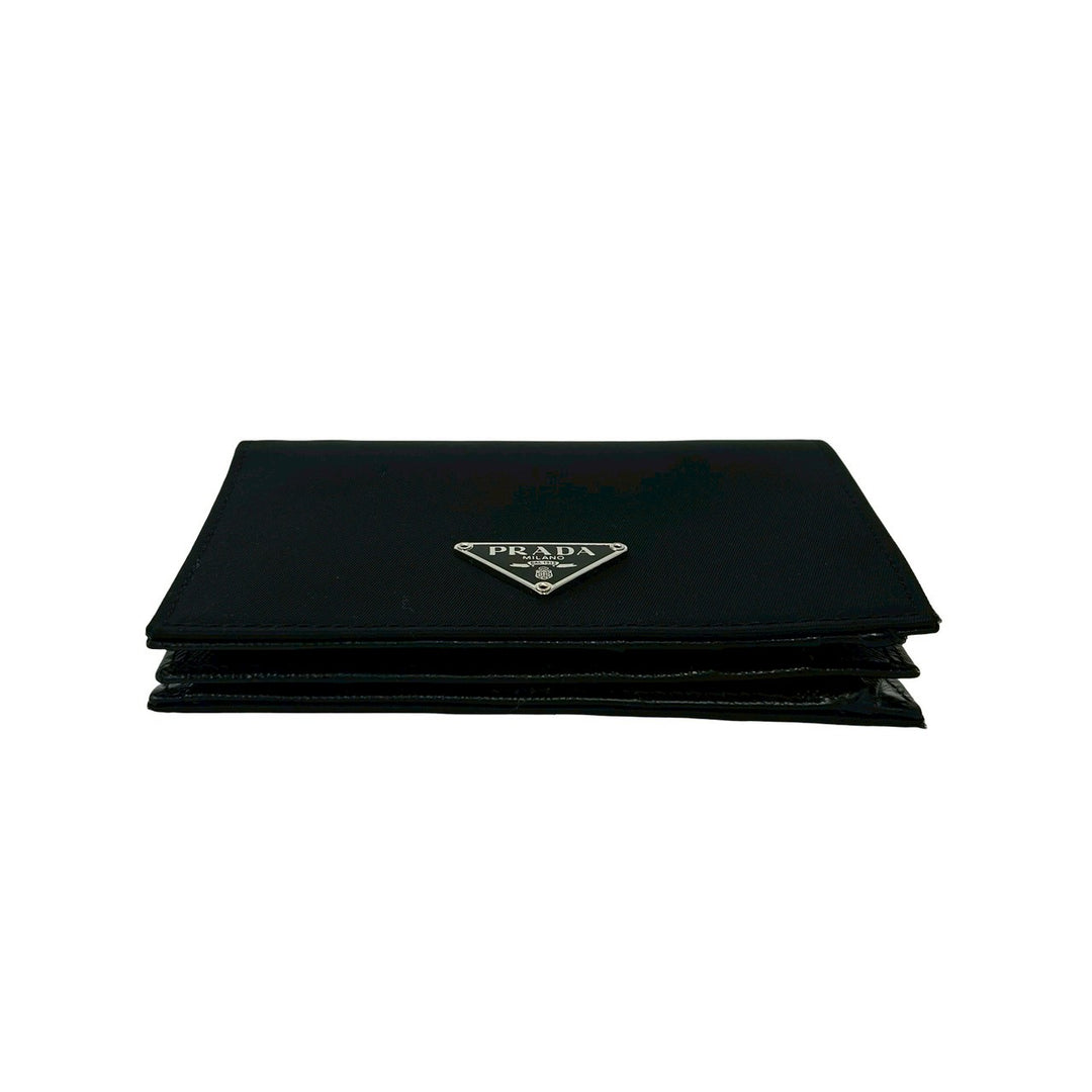 bifold wallet prada