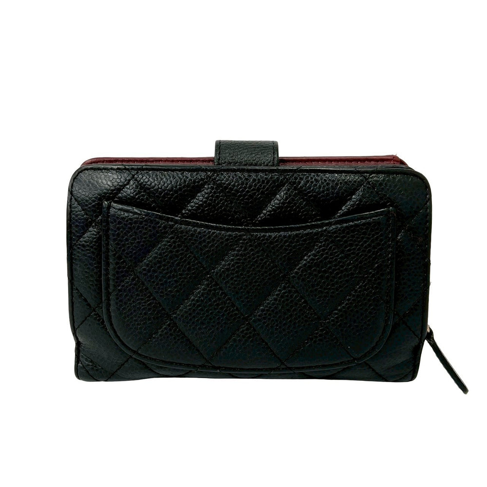 bifold wallet chanel