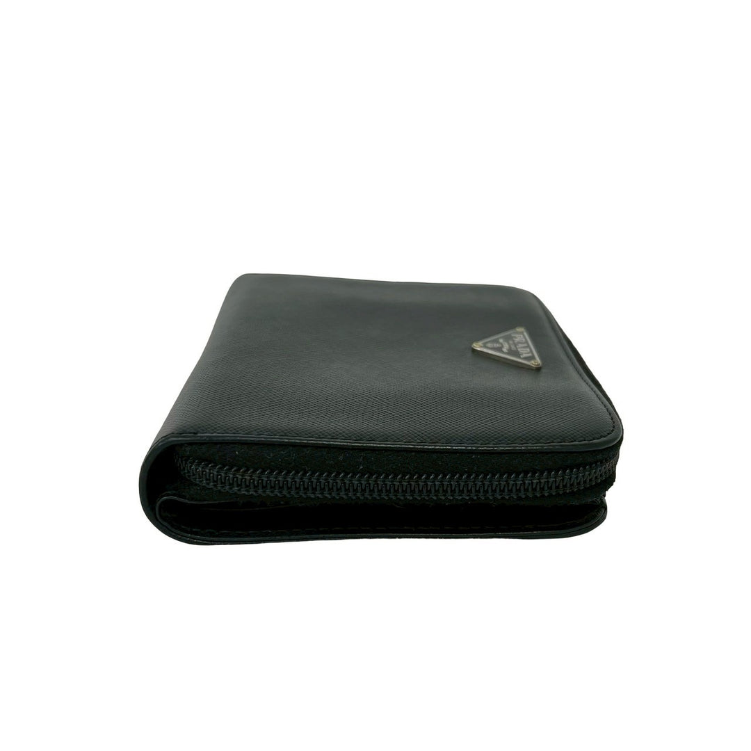 bifold wallet prada