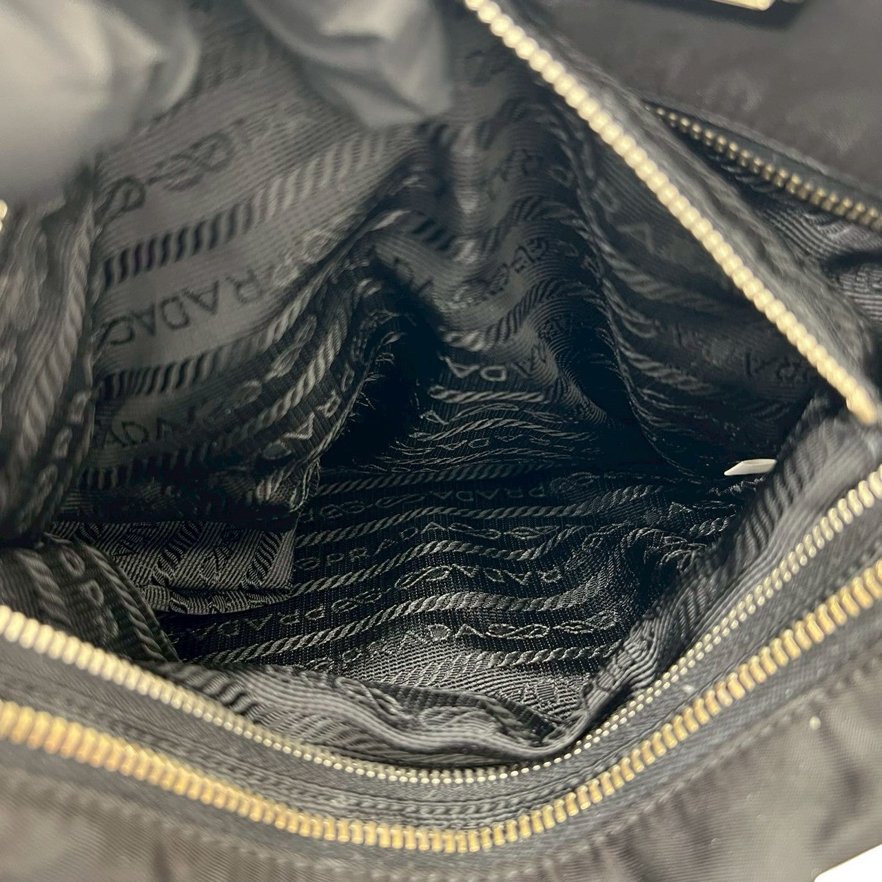 PRADA プラダ トートバッグ – Trip
