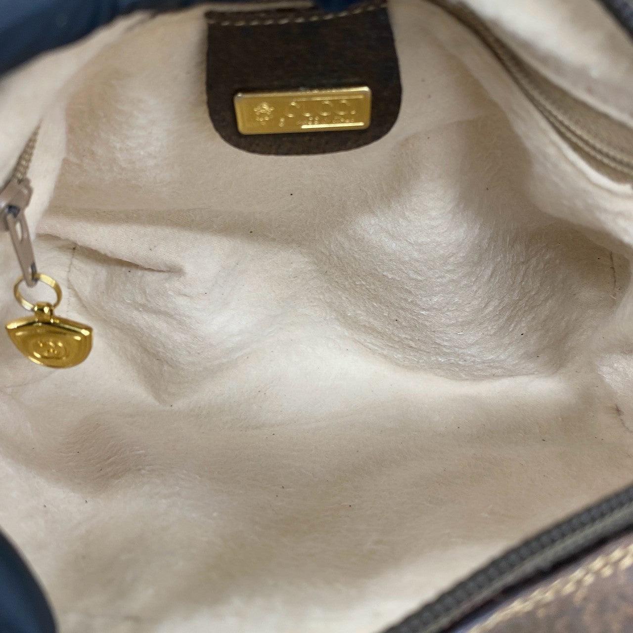 GUCCI グッチ (Vintage) ショルダーバッグ – Trip
