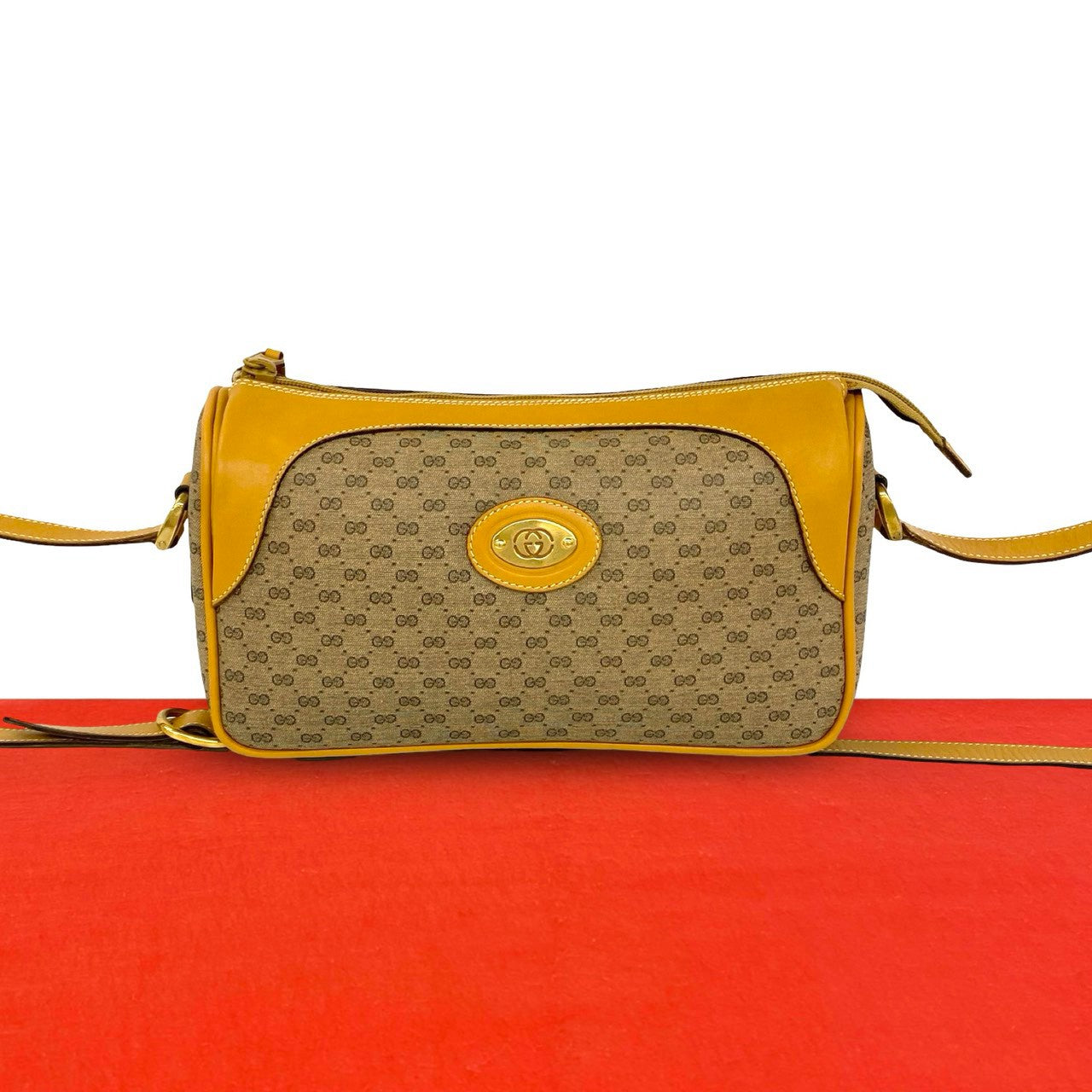 GUCCI グッチ (Vintage) ショルダーバッグ – Trip