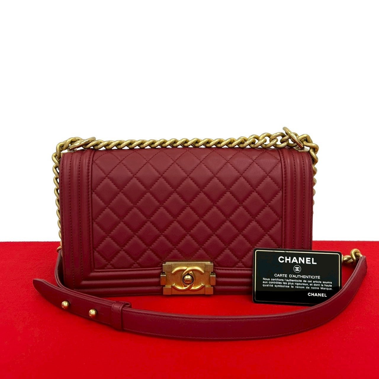 CHANEL ボーイシャネル – Trip