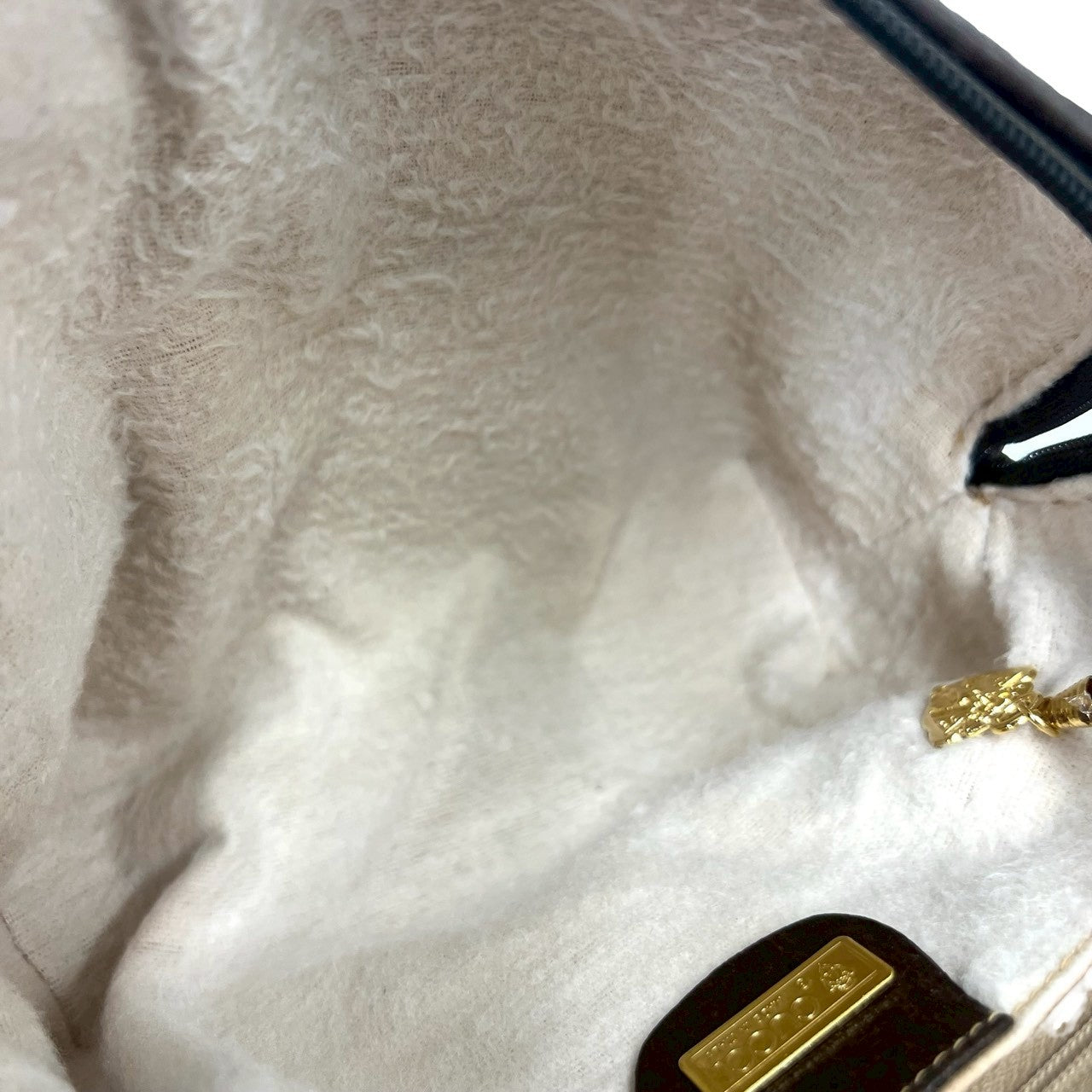 GUCCI グッチ (Vintage) ショルダーバッグ – Trip