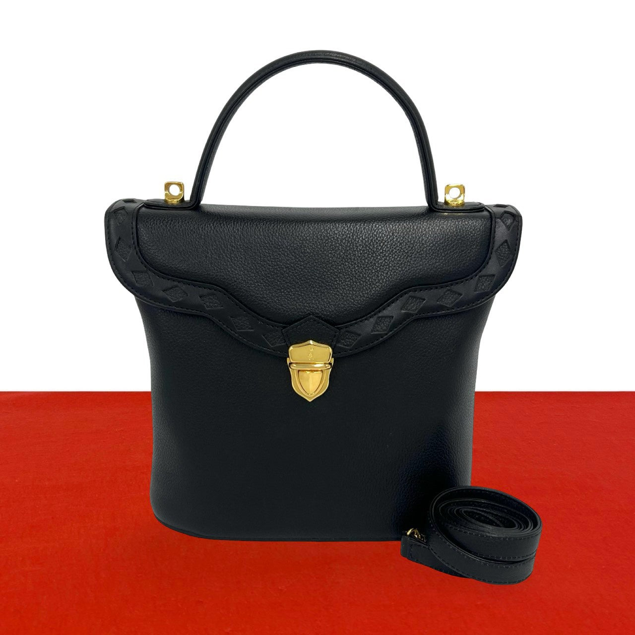 イヴサンローラン　ショルダーバッグ　ヴィンテージ YVES SAINT LAURENT イヴ・サンローラン (Vintage) ショルダーバッグ