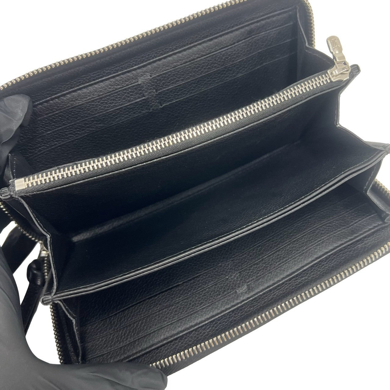 ヴィトン　LOUIS VUITTON 長財布　ロックミー　ジッピーウォレット　黒 LOUIS VUITTON ルイヴィトン ジッピー ロックミー 長財布 – Trip